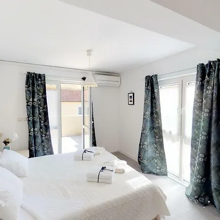 Bionda Villa *